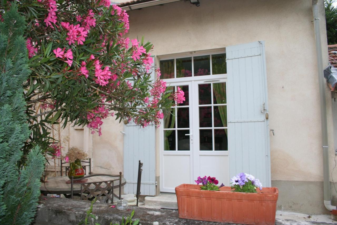 Le Petit Palais Maisonnette Aparthotel Авиньон Екстериор снимка